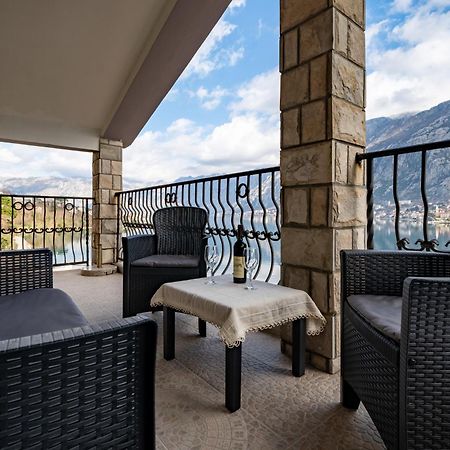Apartments Vukovic Kotor Eksteriør bilde