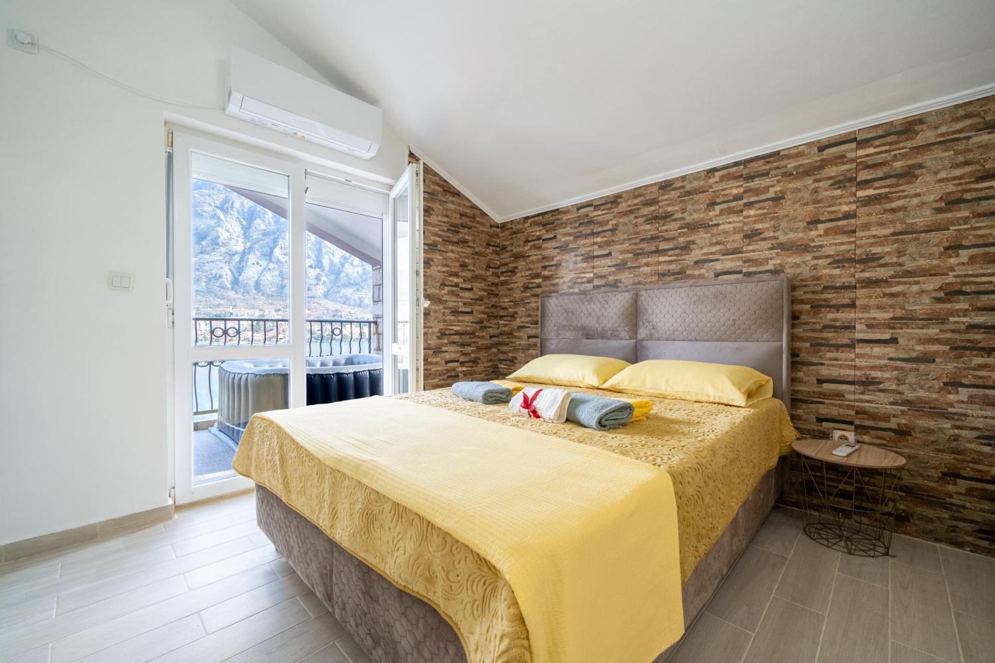 Apartments Vukovic Kotor Eksteriør bilde