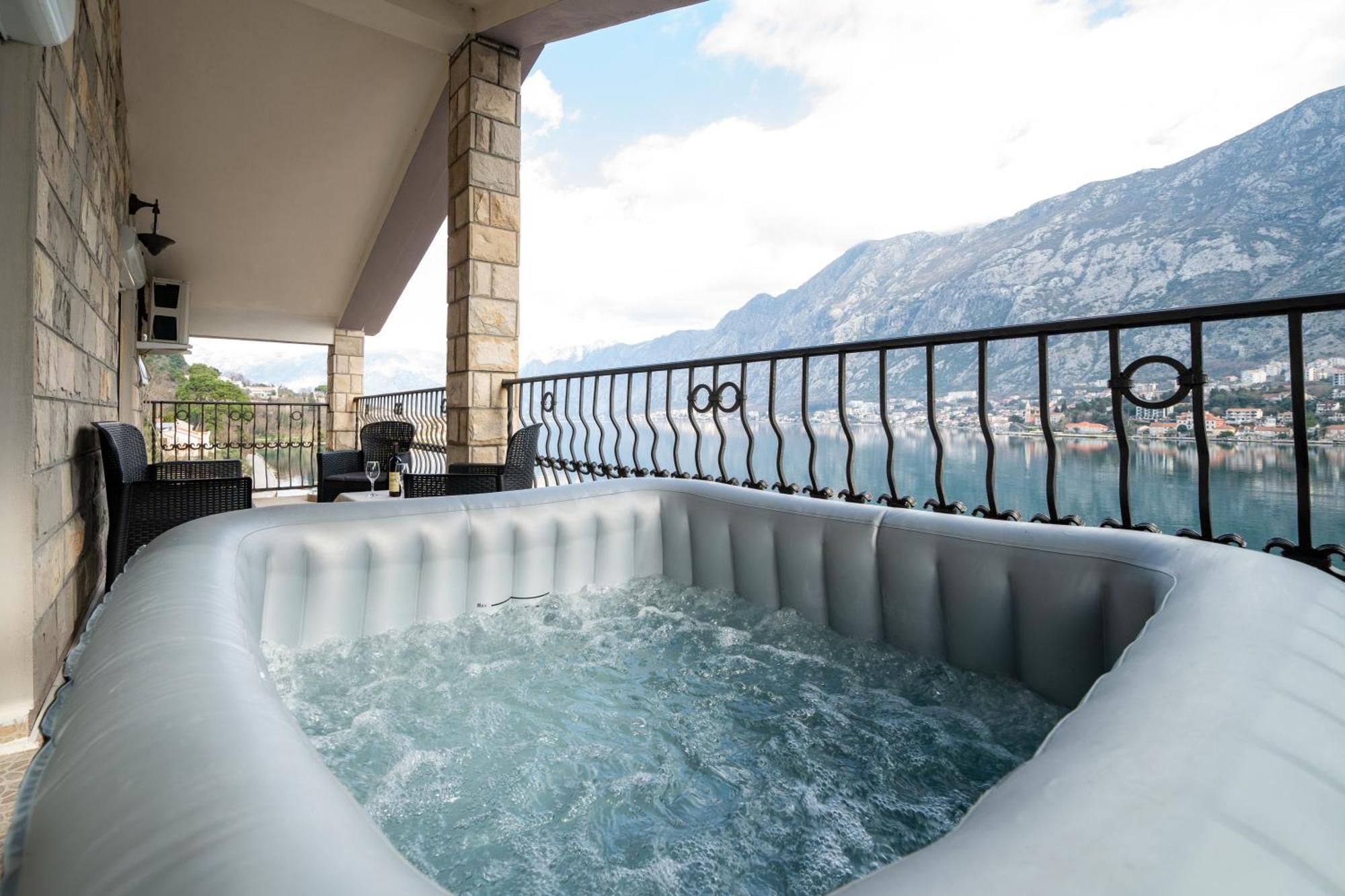 Apartments Vukovic Kotor Eksteriør bilde